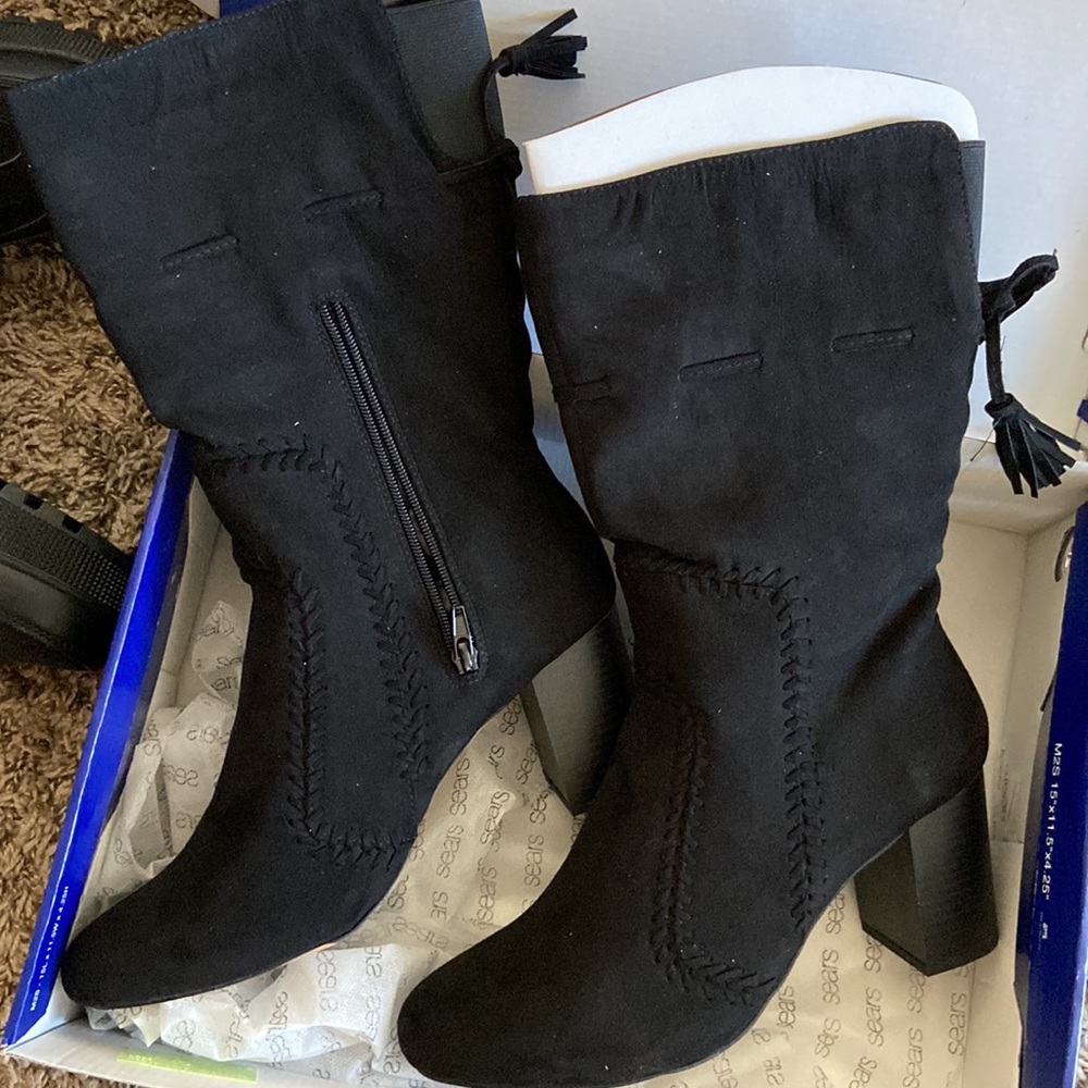 NWT Black Suede Boots